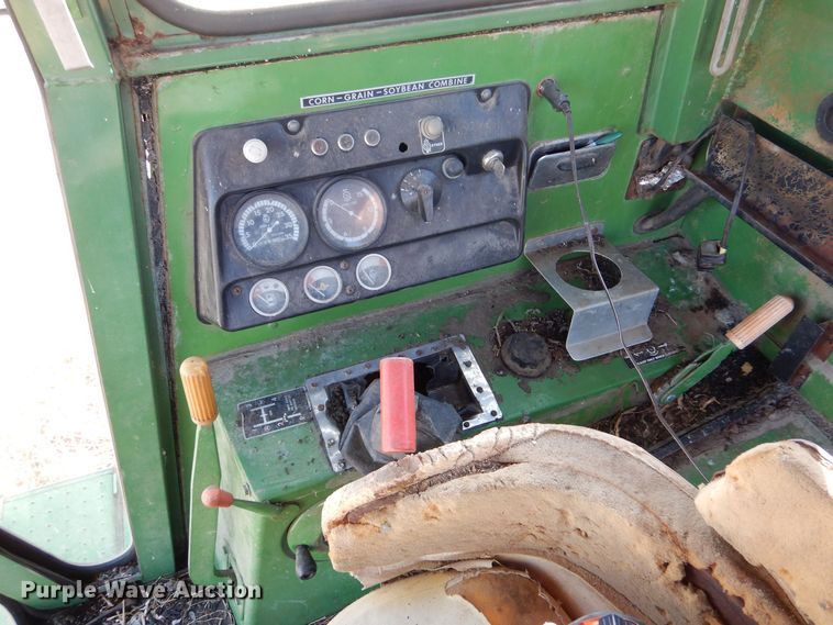 image for item DK7300 John Deere 6600  combine