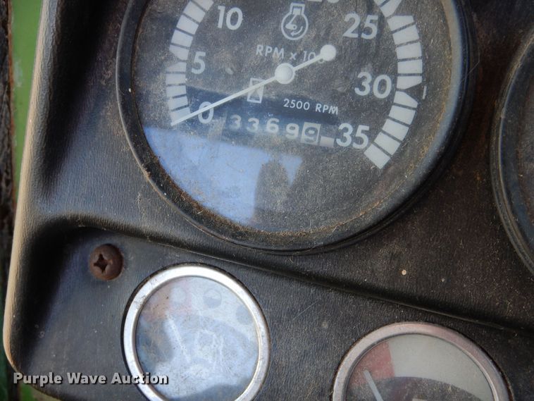 image for item DK7300 John Deere 6600  combine