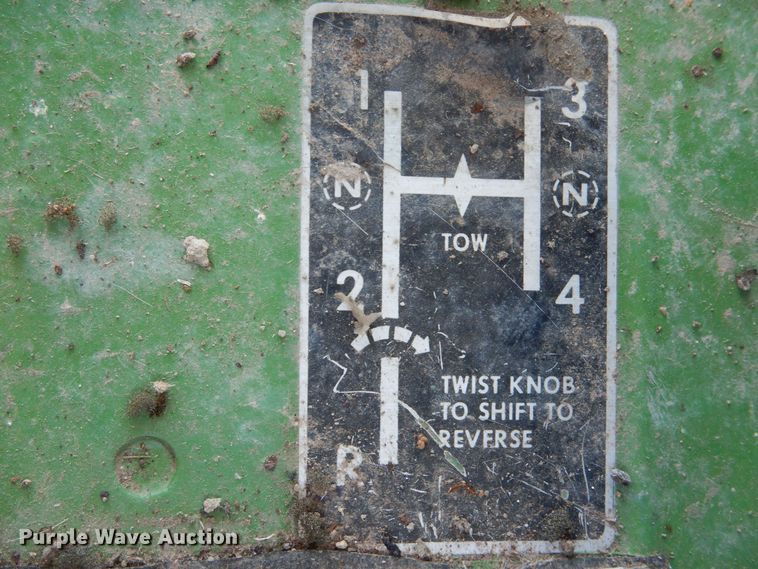 image for item DK7300 John Deere 6600  combine