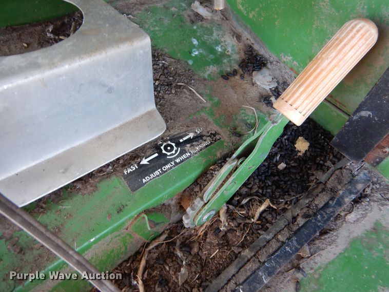 image for item DK7300 John Deere 6600  combine