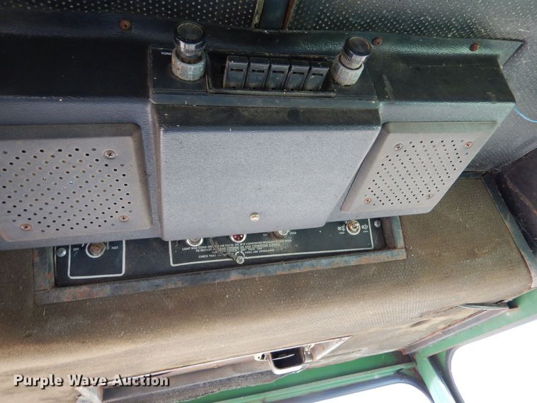 image for item DK7300 John Deere 6600  combine