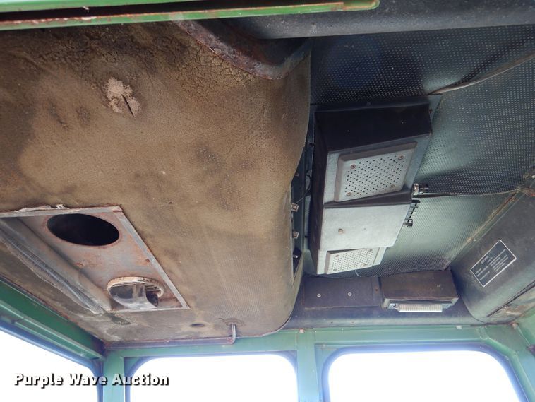 image for item DK7300 John Deere 6600  combine