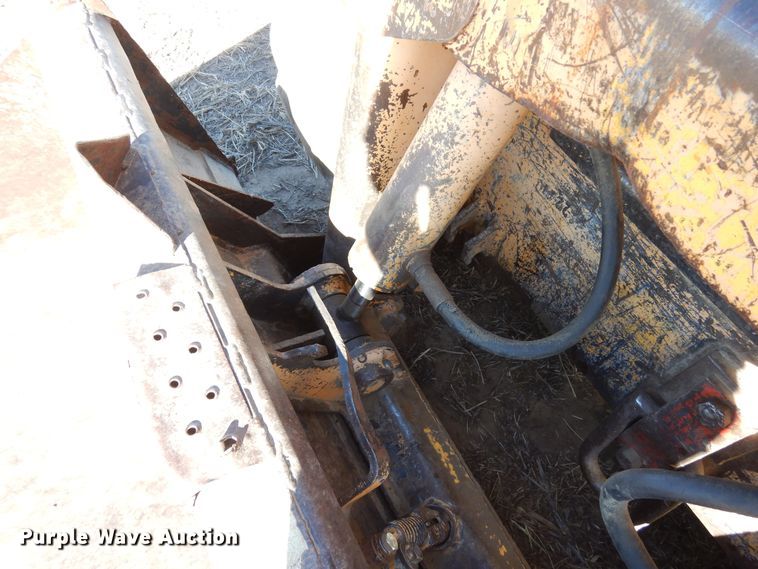 image for item DK8761 Mustang 960  skid steer loader