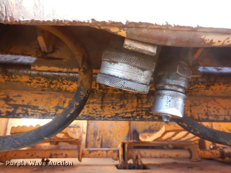 image for item DK8761 Mustang 960  skid steer loader