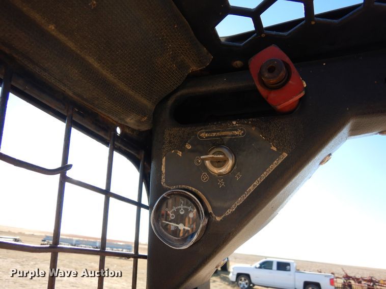 image for item DK8761 Mustang 960  skid steer loader