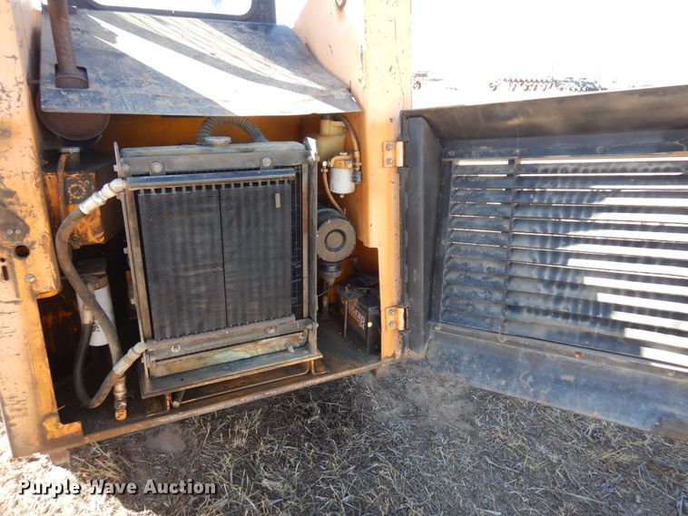 image for item DK8761 Mustang 960  skid steer loader