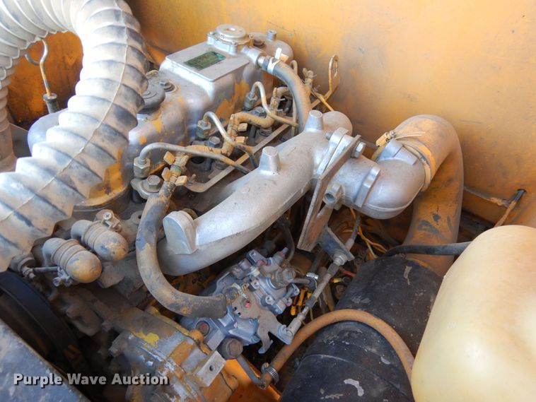 image for item DK8761 Mustang 960  skid steer loader