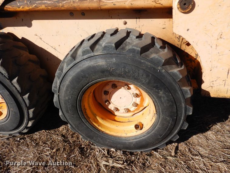 image for item DK8761 Mustang 960  skid steer loader