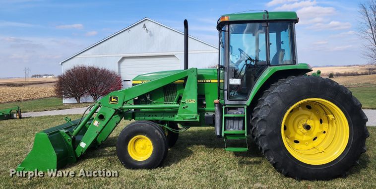 image for item DM4856 1994 John Deere 7210  tractor