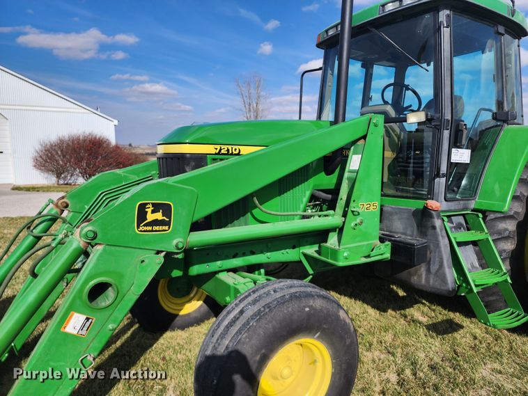 image for item DM4856 1994 John Deere 7210  tractor