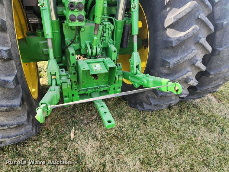 image for item DM4856 1994 John Deere 7210  tractor