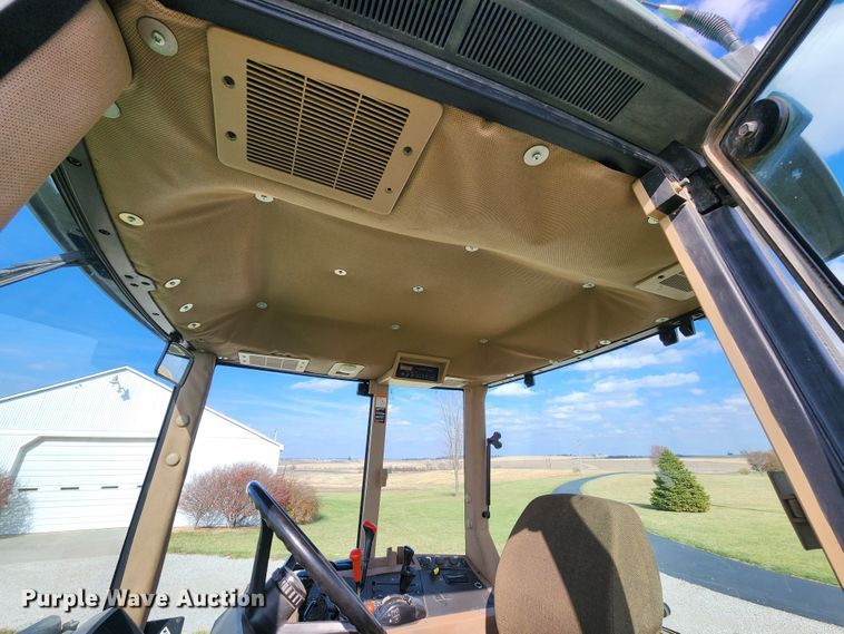 image for item DM4856 1994 John Deere 7210  tractor