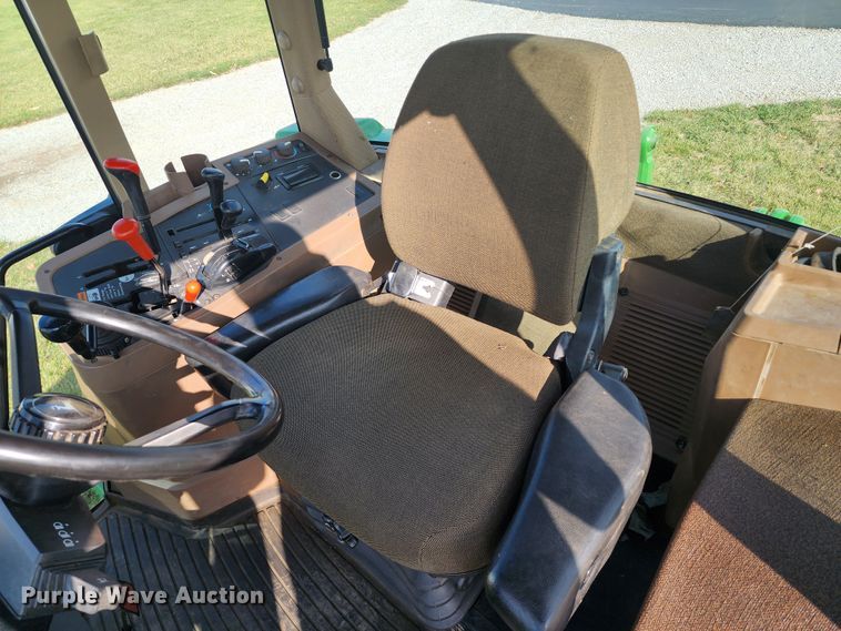 image for item DM4856 1994 John Deere 7210  tractor