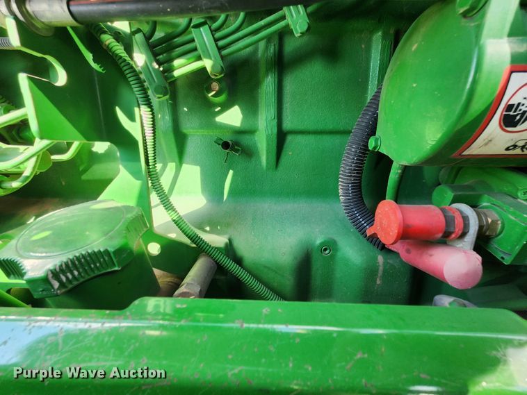 image for item DM4856 1994 John Deere 7210  tractor