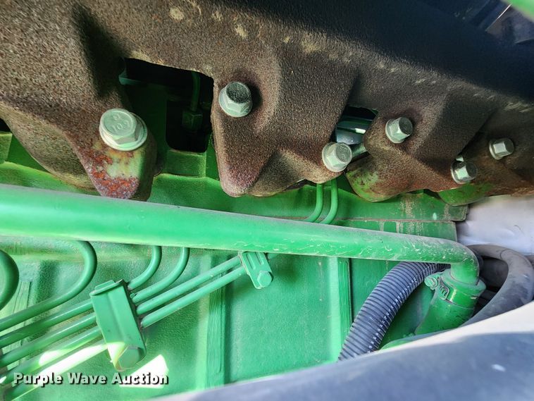 image for item DM4856 1994 John Deere 7210  tractor