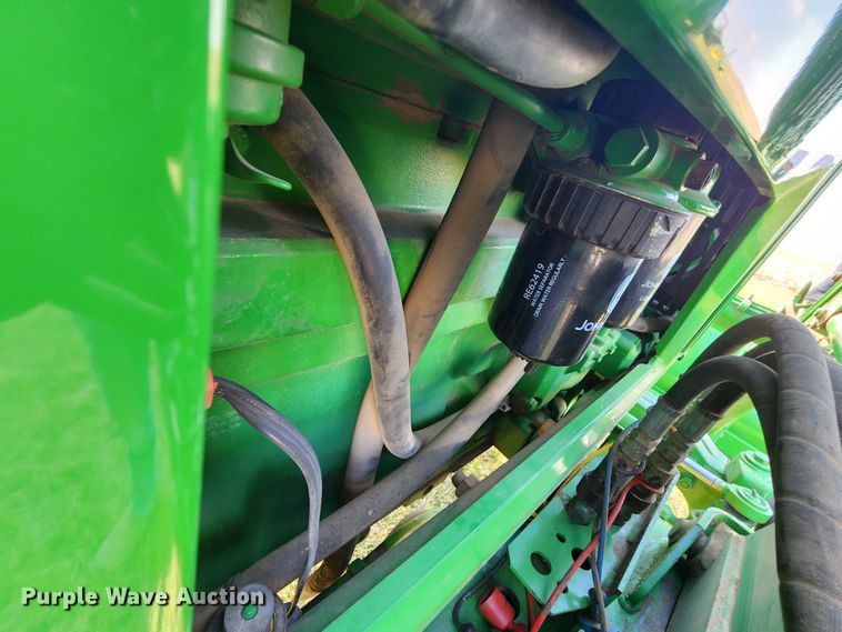 image for item DM4856 1994 John Deere 7210  tractor