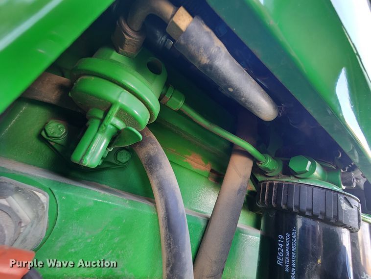 image for item DM4856 1994 John Deere 7210  tractor