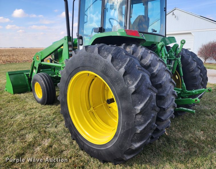 image for item DM4856 1994 John Deere 7210  tractor