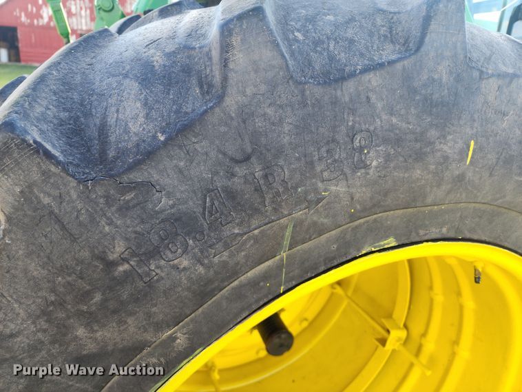 image for item DM4856 1994 John Deere 7210  tractor