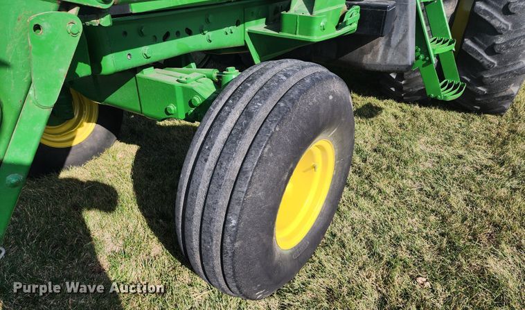 image for item DM4856 1994 John Deere 7210  tractor