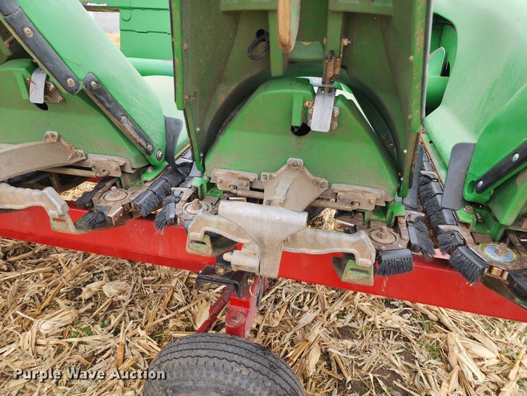 image for item DM4867 2011 John Deere 608CX  corn head