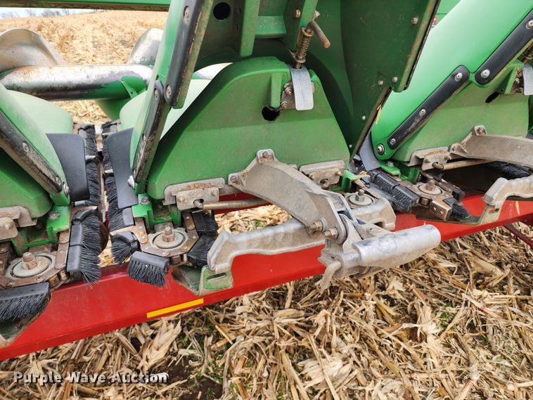 image for item DM4867 2011 John Deere 608CX  corn head