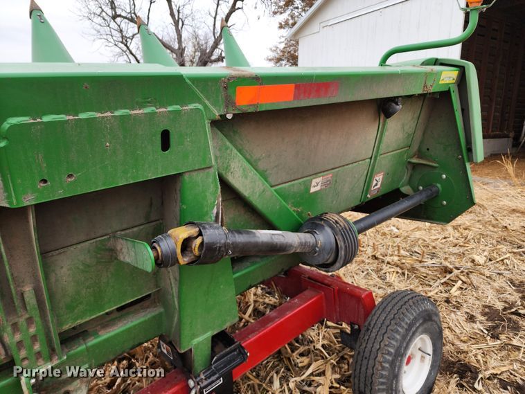 image for item DM4867 2011 John Deere 608CX  corn head