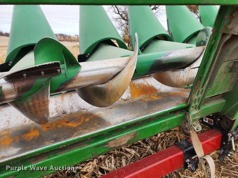 image for item DM4867 2011 John Deere 608CX  corn head