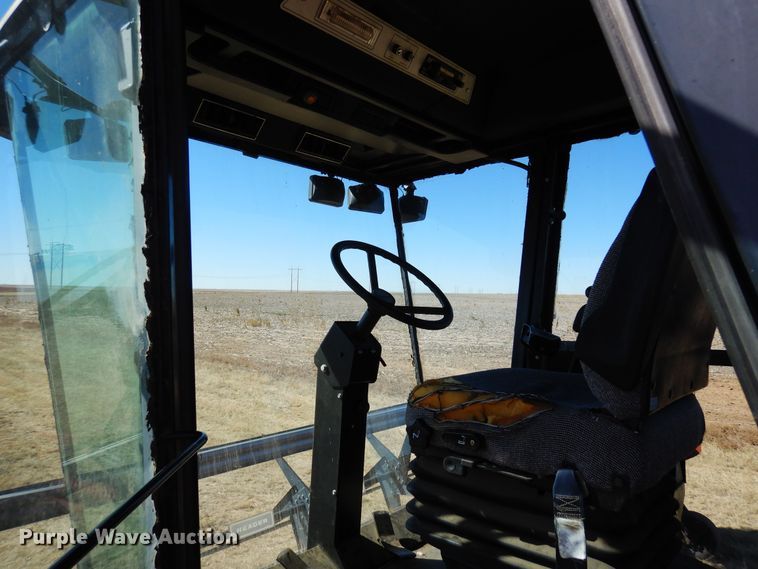 image for item DN6261 1996 Hesston 8100  windrower