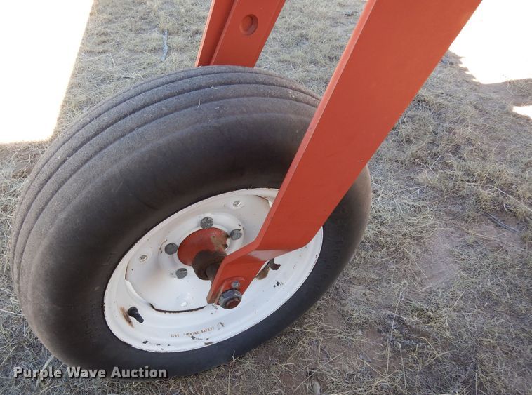 image for item DN6261 1996 Hesston 8100  windrower