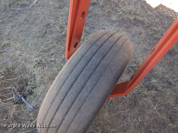 image for item DN6261 1996 Hesston 8100  windrower