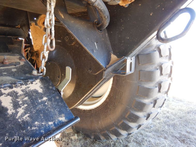 image for item DN6264 2002 Hesston 8450  windrower