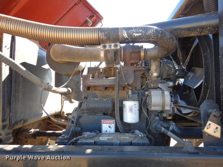 image for item DN6264 2002 Hesston 8450  windrower