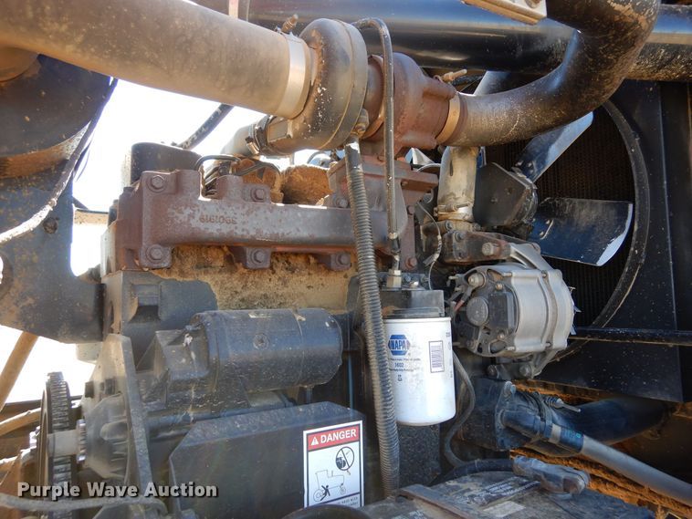 image for item DN6264 2002 Hesston 8450  windrower