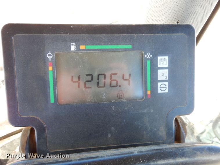 image for item DN6264 2002 Hesston 8450  windrower