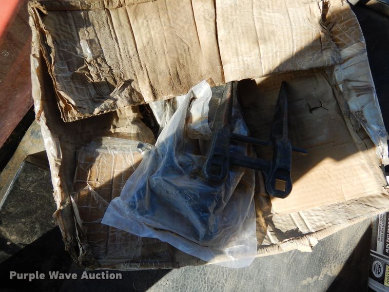 image for item DN6264 2002 Hesston 8450  windrower