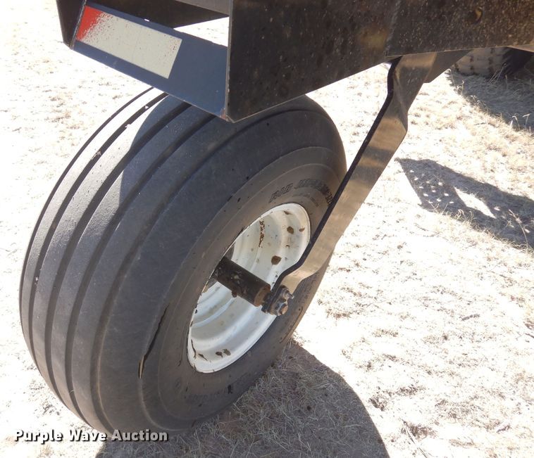 image for item DN6264 2002 Hesston 8450  windrower