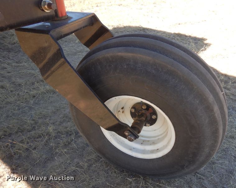 image for item DN6264 2002 Hesston 8450  windrower