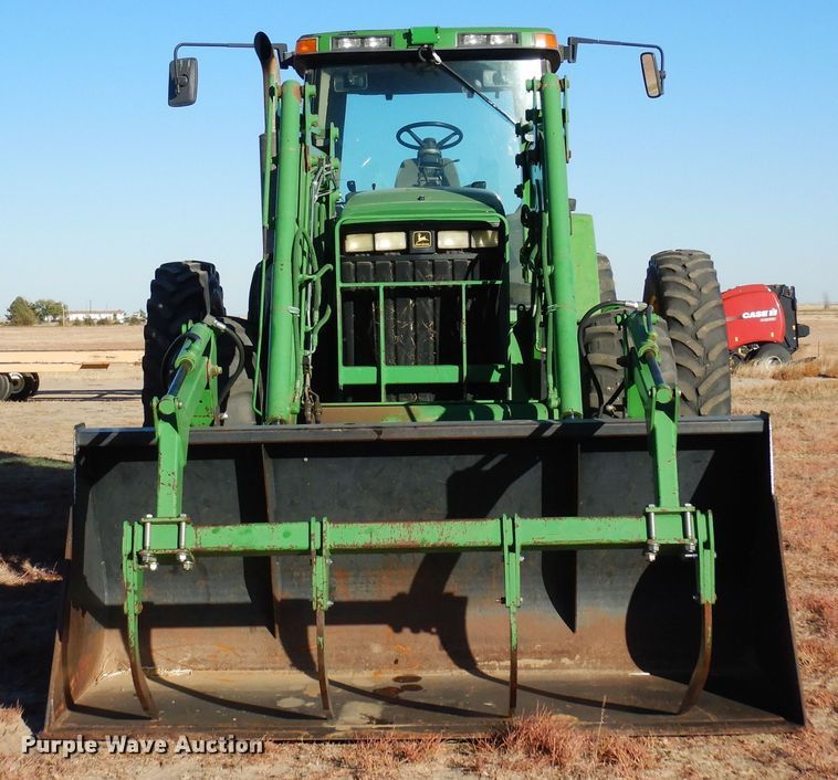 image for item DN6265 1998 John Deere 8200  MFWD tractor