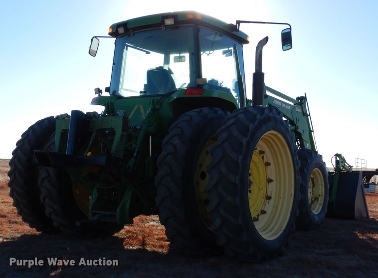 image for item DN6265 1998 John Deere 8200  MFWD tractor