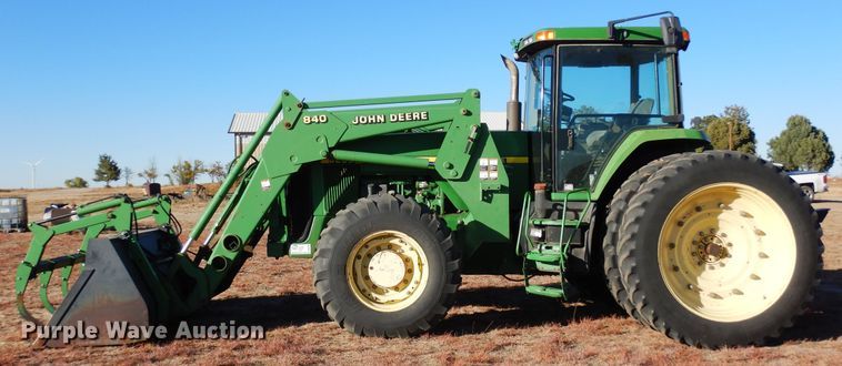 image for item DN6265 1998 John Deere 8200  MFWD tractor