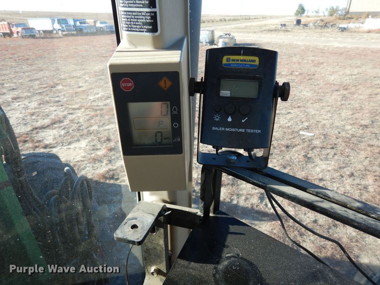 image for item DN6265 1998 John Deere 8200  MFWD tractor