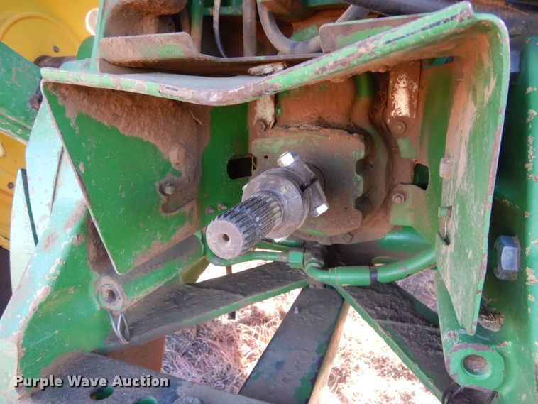 image for item DN6265 1998 John Deere 8200  MFWD tractor