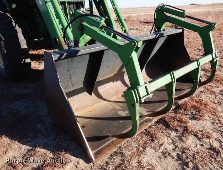 image for item DN6265 1998 John Deere 8200  MFWD tractor