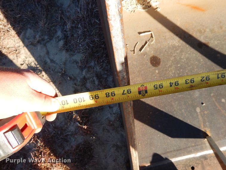 image for item DN6265 1998 John Deere 8200  MFWD tractor