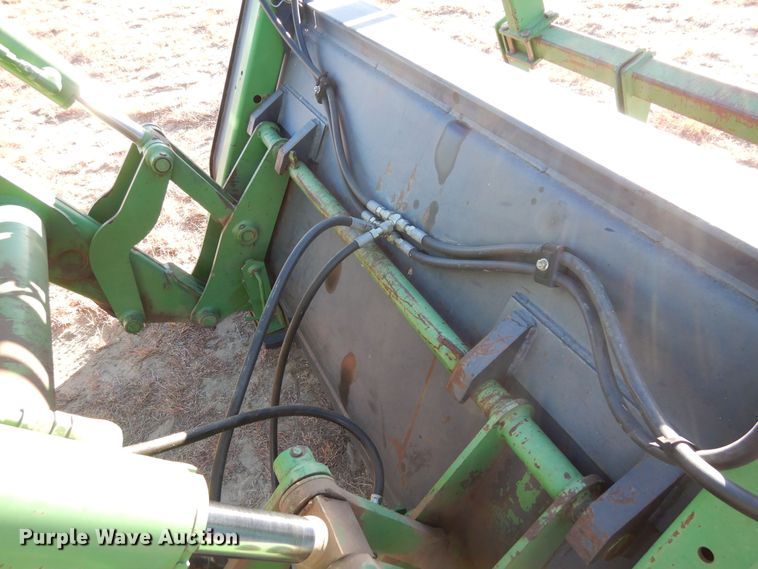 image for item DN6265 1998 John Deere 8200  MFWD tractor