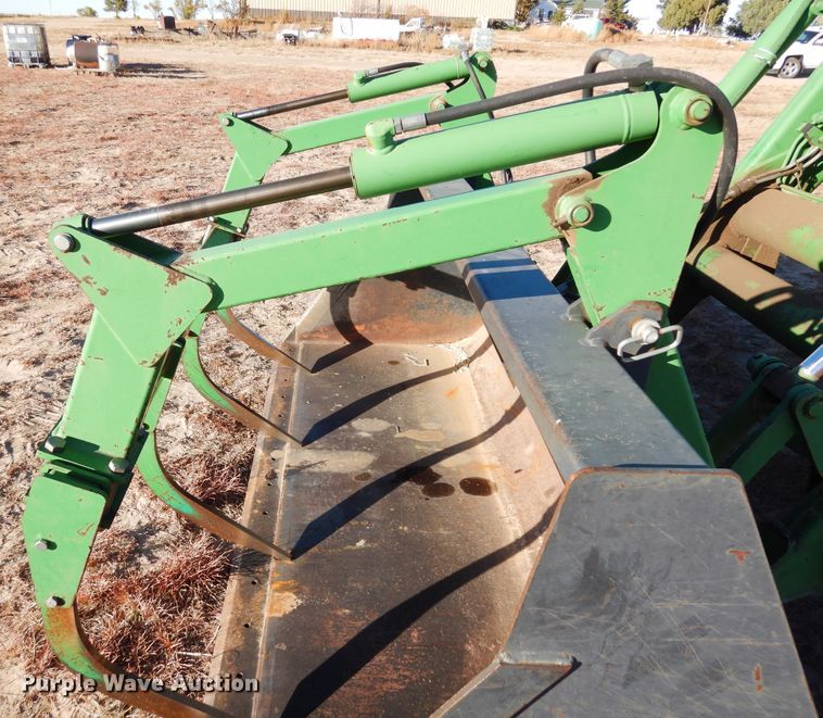 image for item DN6265 1998 John Deere 8200  MFWD tractor