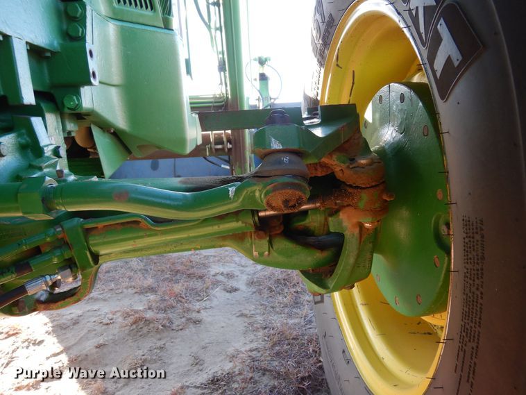 image for item DN6265 1998 John Deere 8200  MFWD tractor