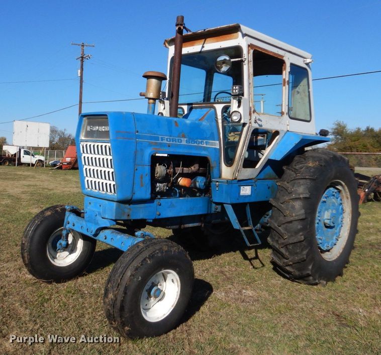 image for item DO1423 1968 Ford 8000  tractor