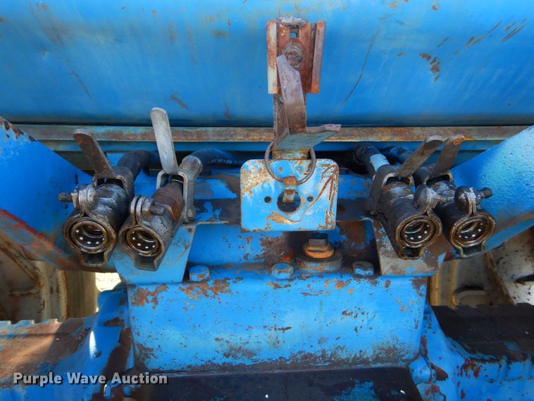 image for item DO1423 1968 Ford 8000  tractor